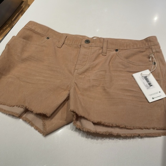 🆕 Carve Designs Oahu Corduroy Shorts, 4” Inseam Size 12 - Picture 5 of 13
